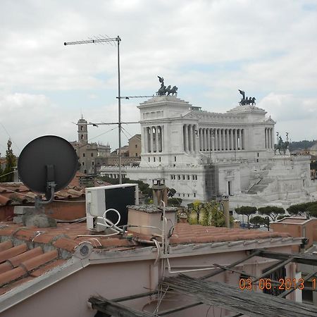 Bed and Breakfast Residenza Torre Colonna à Rome Extérieur photo